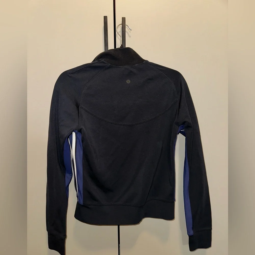 Lululemon Women's Dark Navy Stripe Track Jacket Size 6